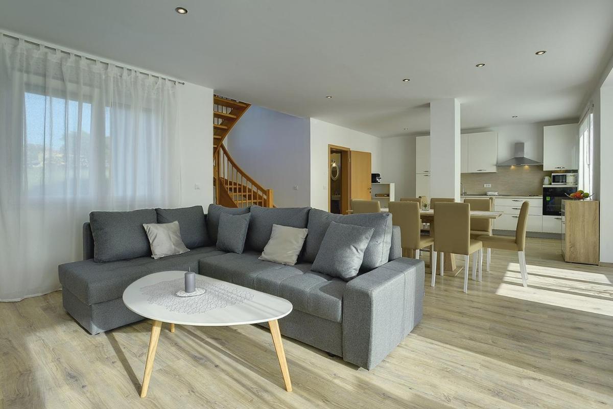 Holiday Home Bellissima Vodnjan Exterior photo